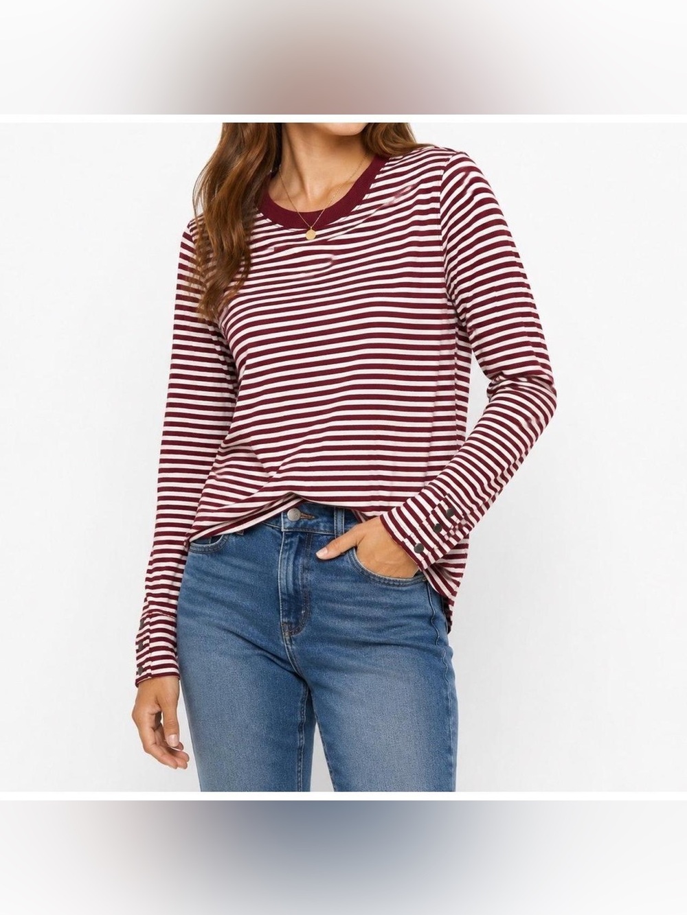 Evereve Peyton snap cuff tee